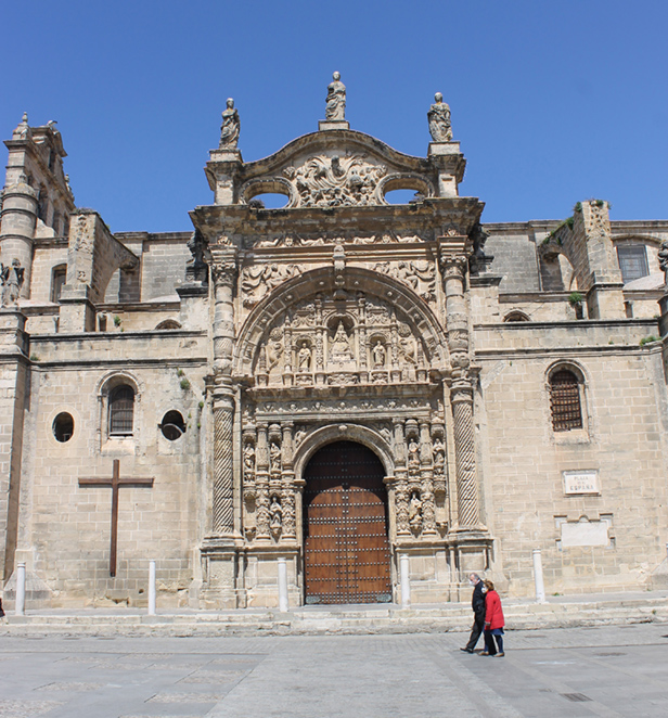 Walking tour around historic Cadiz, Spain